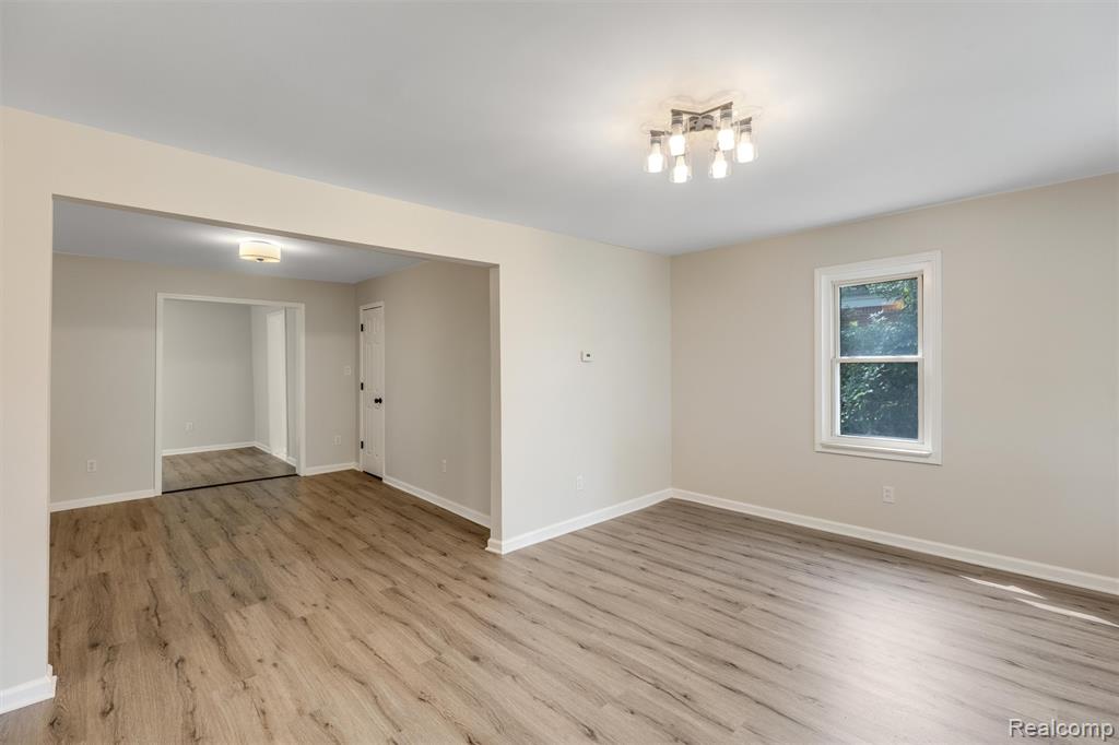 5850 Deering Street, Garden City, MI — Photo 2