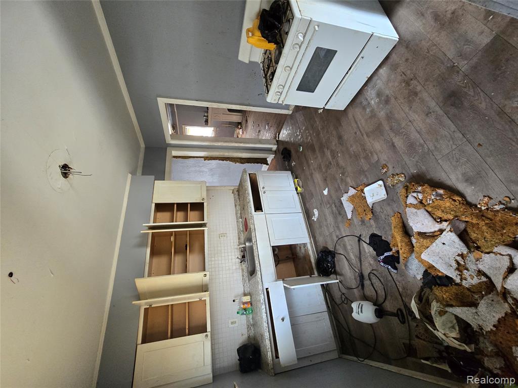 17325 Barlow Street, Detroit, MI 48205 — Photo 30