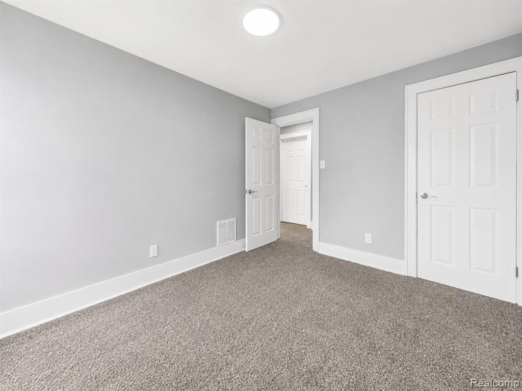9175 Devonshire Road, Detroit, MI 48224 — Photo 16