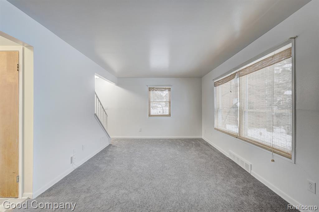6958 Town Lane, Dearborn Heights, MI 48127 — Photo 2