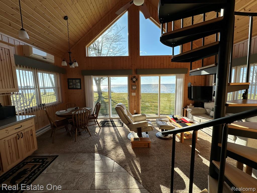 8175 E HOUGHTON LAKE, 1, Houghton Lake, MI 48629 — Photo 9