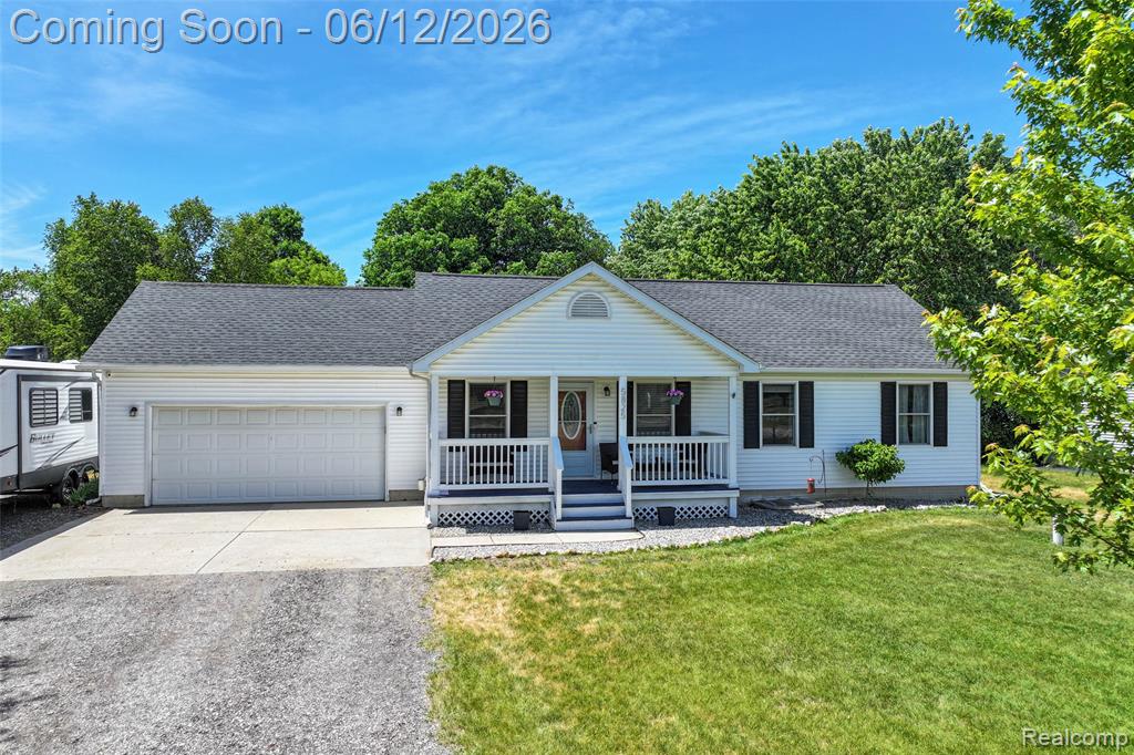 5825 Cobblestone Drive, North Branch, MI 48461 — front exterior