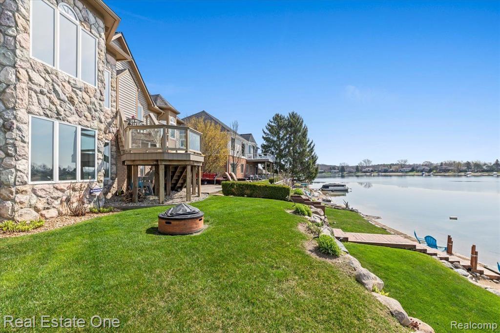 566 BAY POINTE Drive, Oxford, MI 48371 — Photo 63