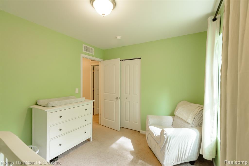 42880 Frederick Court, Belleville, MI 48111 — Photo 35