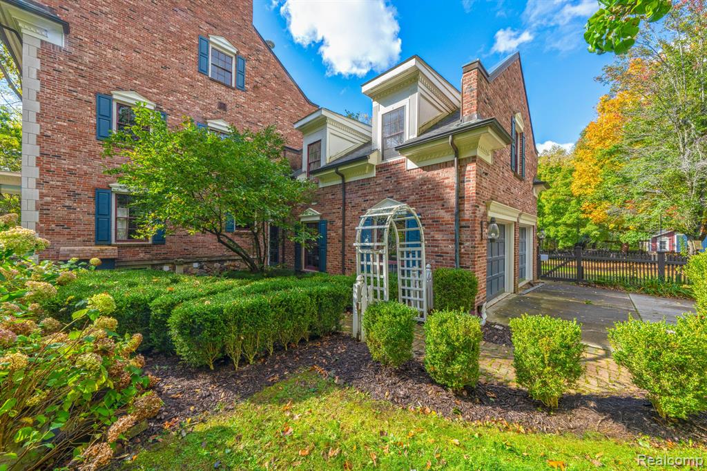 6230 WINKLER MILL Road, Rochester Hills, MI 48306 — Photo 6