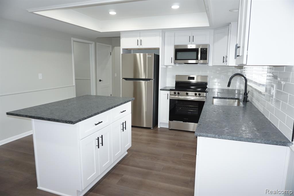 60938 LAKE EDGE, Washington, MI — Photo 4