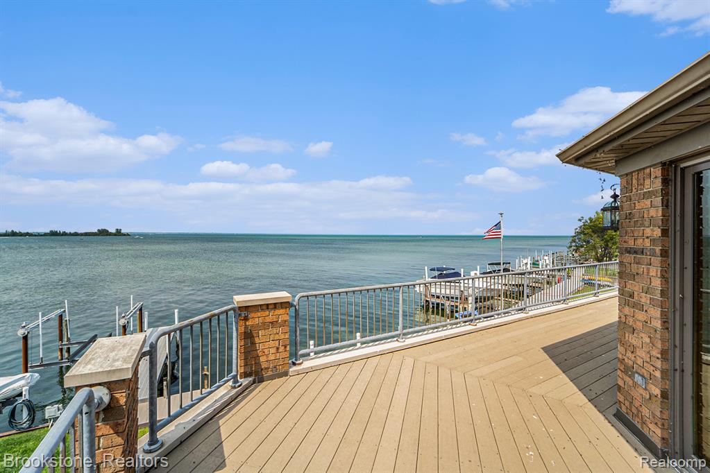 32315 N River Road, Harrison Township, MI — Photo 22