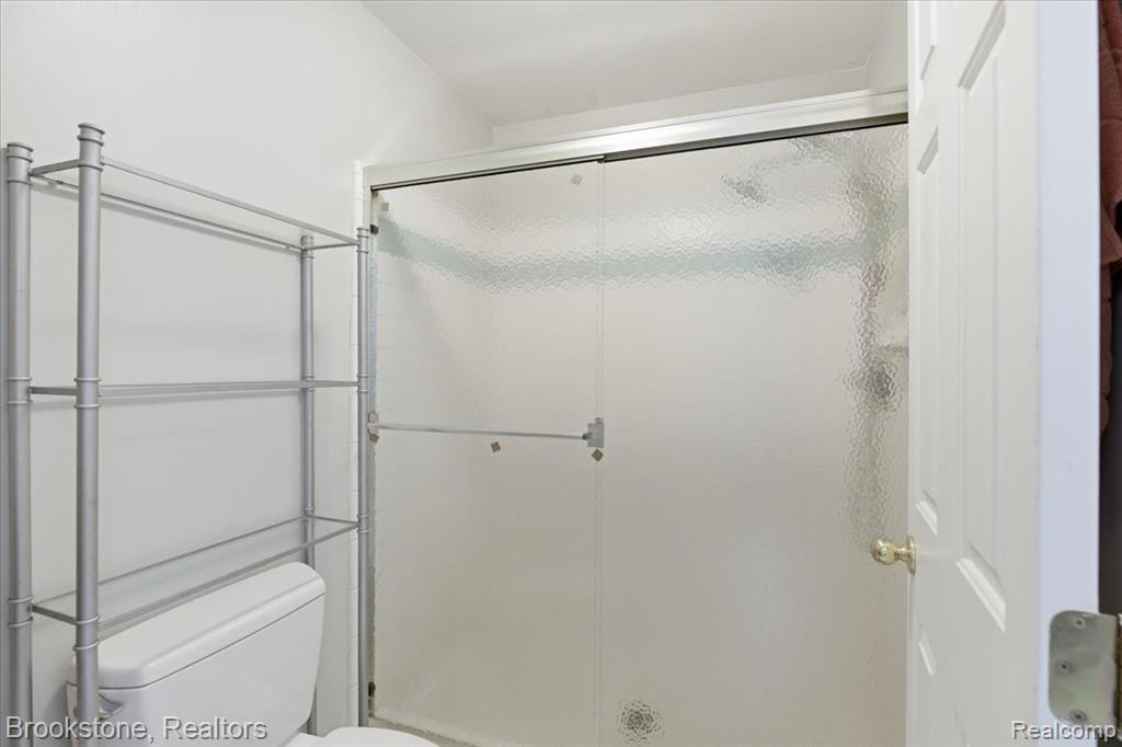 9748 Forest Ridge Drive, Clarkston, MI 48348 — Photo 37
