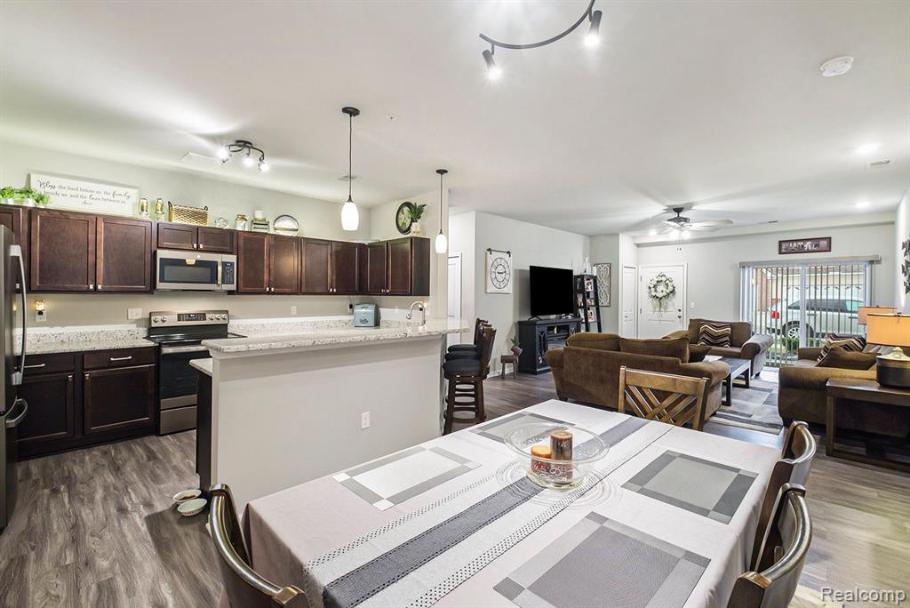 9904 RIDGE RUN Street, Howell, MI 48855 — Photo 15