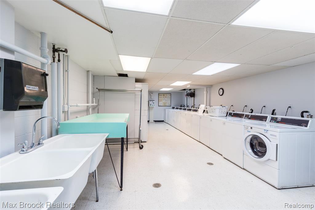8200 E Jefferson Avenue, 1107, Detroit, MI 48214 — Photo 24