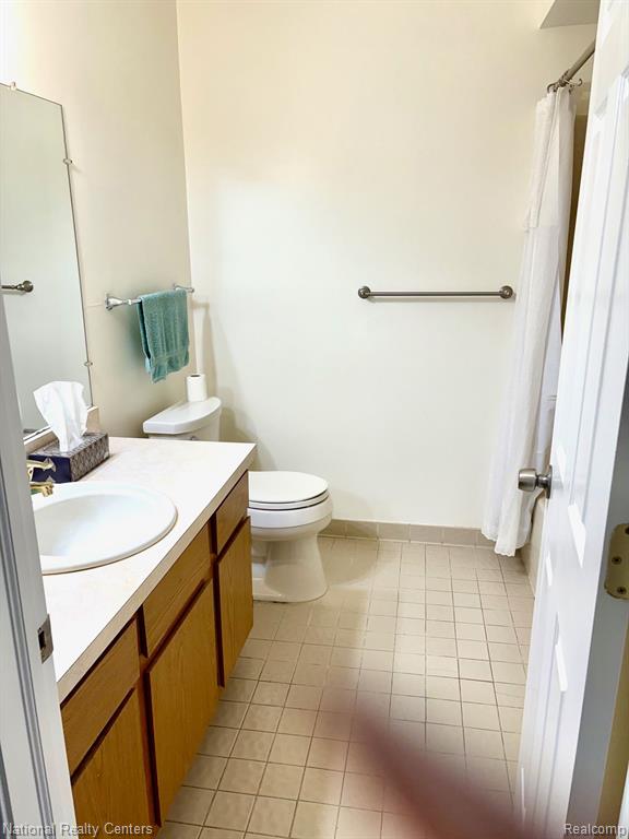 42499 PLYMOUTH HOLLOW Drive, 32, Plymouth, MI 48170 — Photo 12