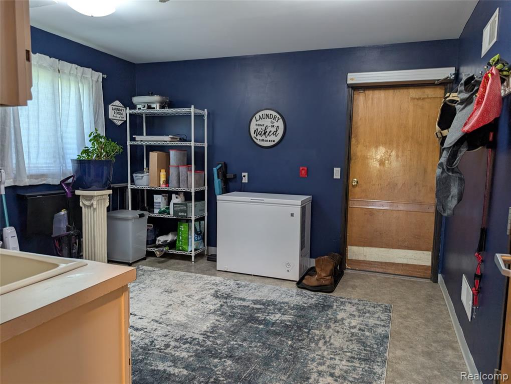 6237 Virginia Street, Cass City, MI 48726 — Photo 42