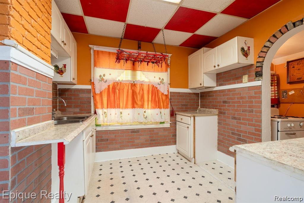 1978 Oakdale Street, Detroit, MI 48209 — Photo 5