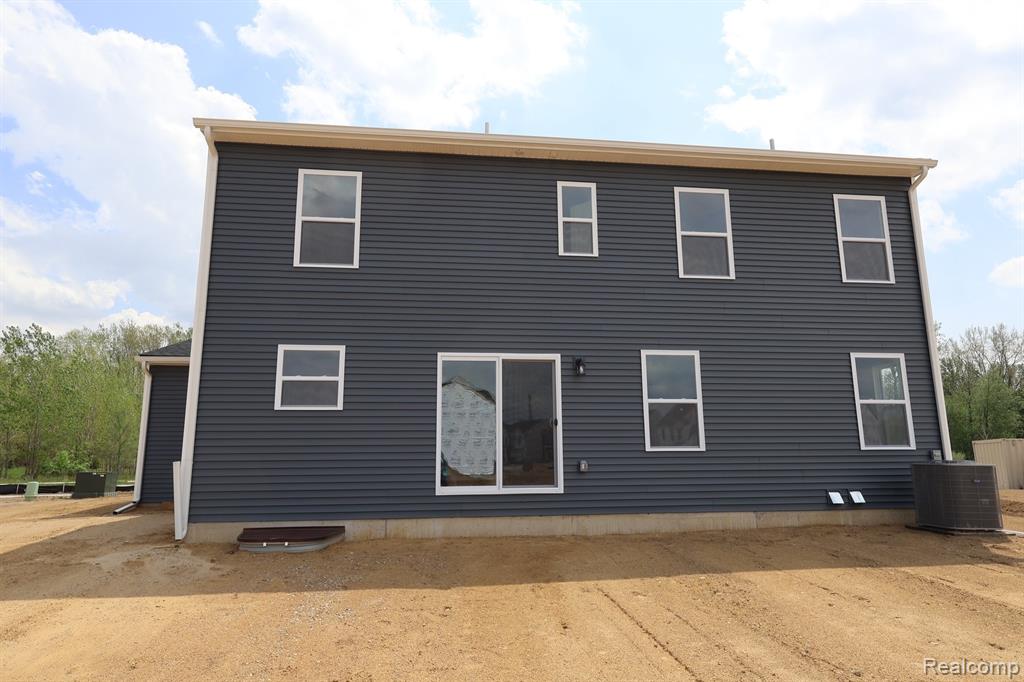 362 Hidden River W, Holly, MI 48442 — Photo 30