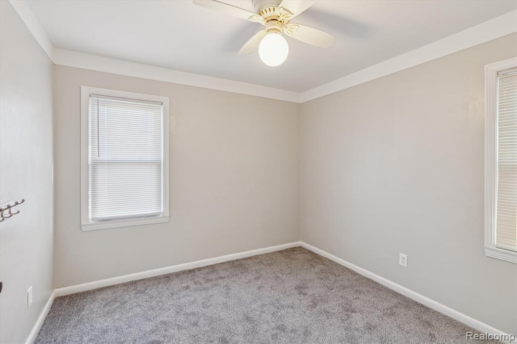 7853 Robinson Avenue, Allen Park, MI 48101 — Photo 25