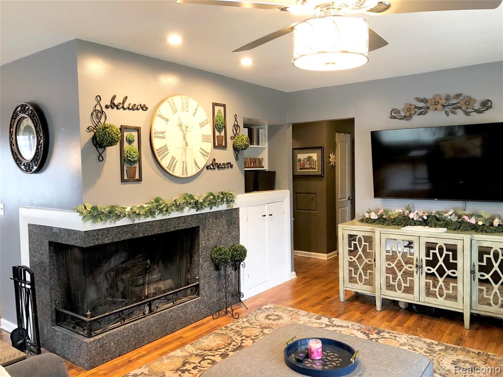 638 Maxine Street, Flint, MI 48503 — Photo 9