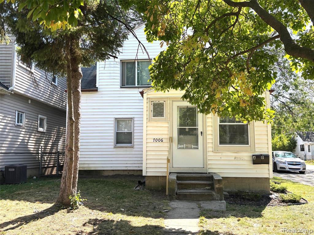 7006 Toepfer Road, Warren, MI 48091 — front exterior