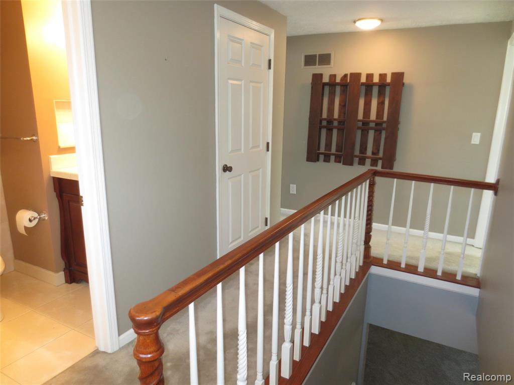 61365 Creekview Drive, South Lyon, MI 48178 — Photo 18