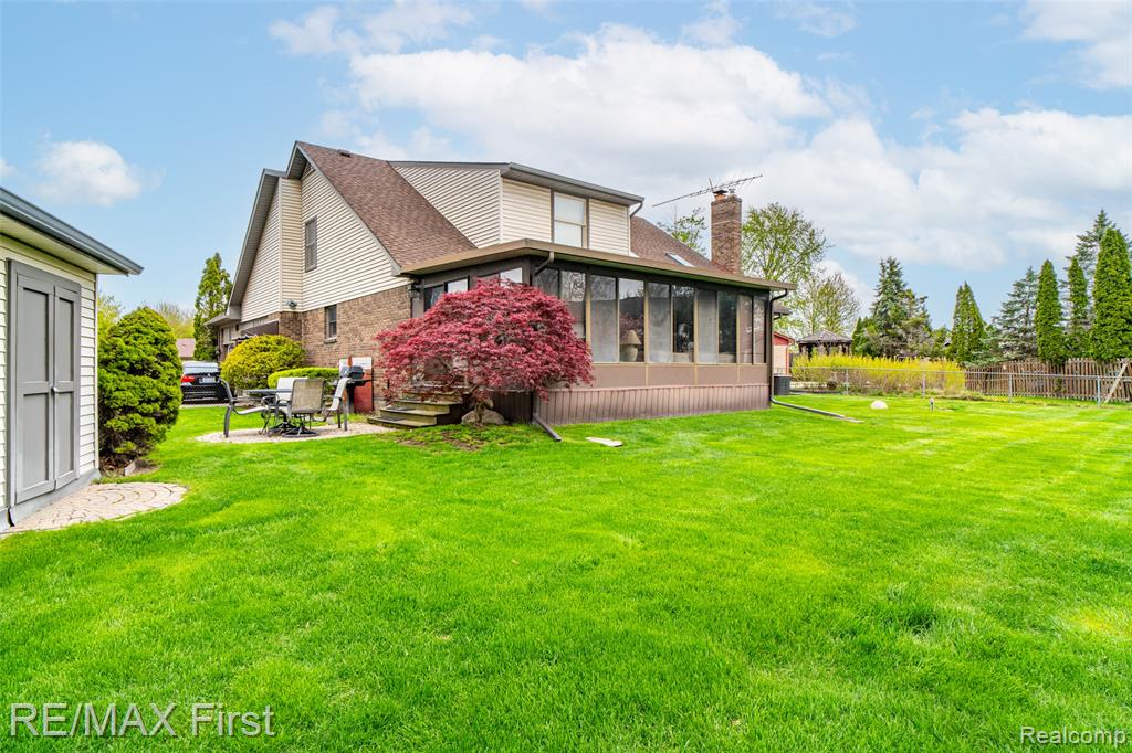 47799 Farmbrook Court, Chesterfield, MI — Photo 8