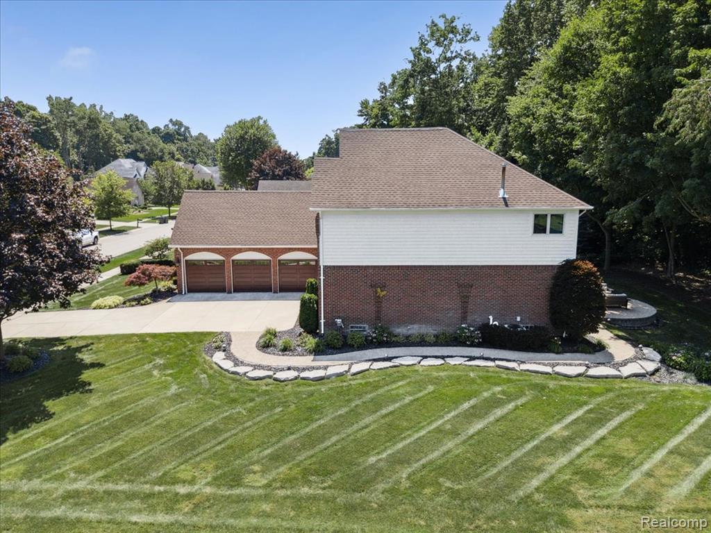 50821 Otter Creek Drive, Shelby Twp, MI 48317 — Photo 41