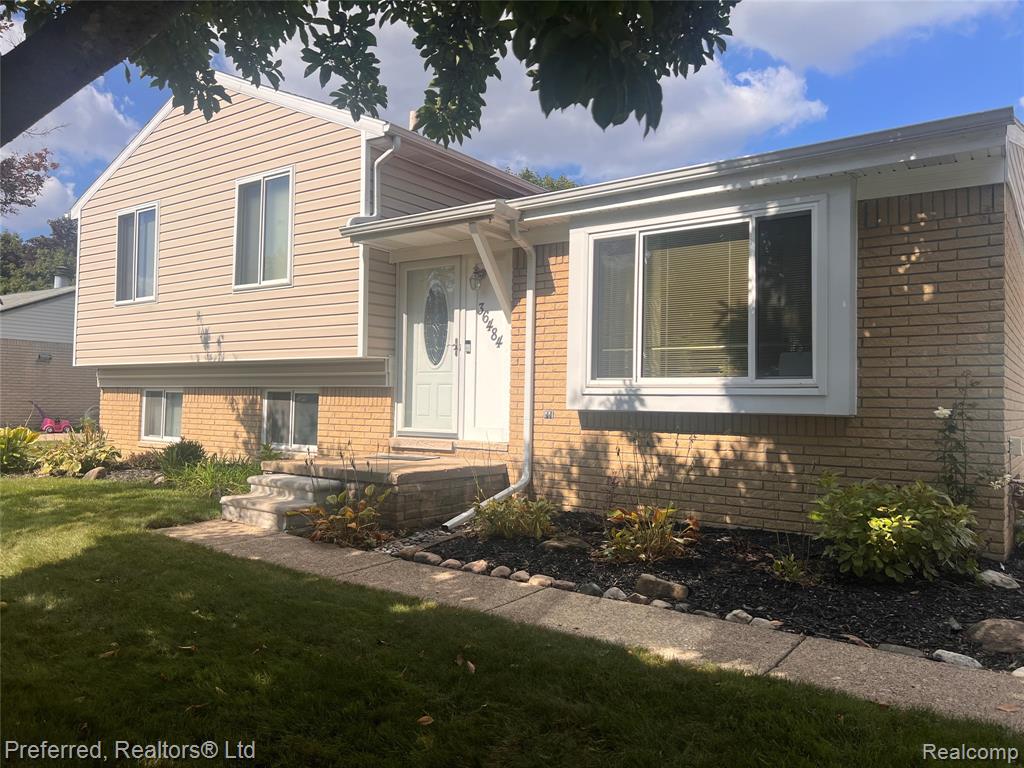 36484 Northfield Avenue, Livonia, MI 48150