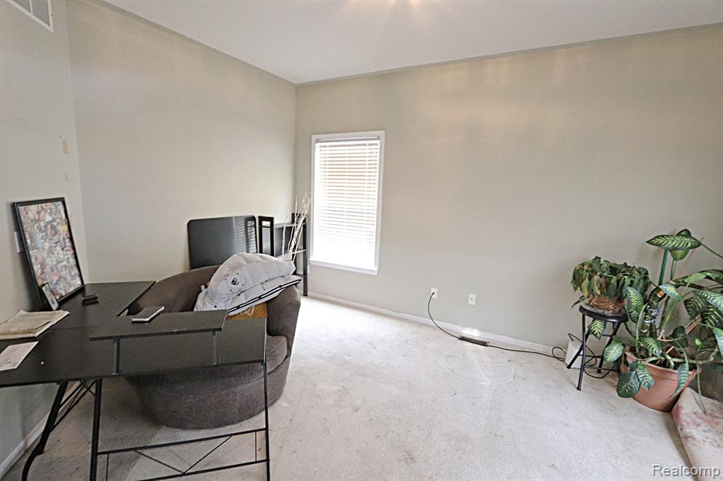 13218 MANTAUK, Belleville, MI 48111 — Photo 25