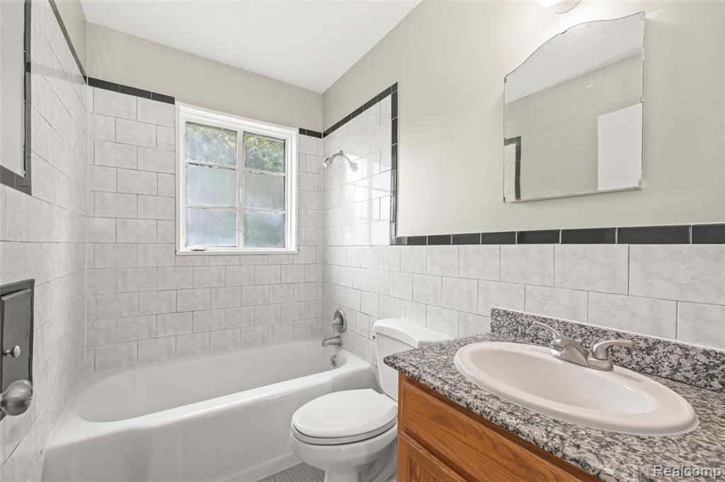 26251Somerset Somerset Drive, Inkster, MI 48141 — Photo 12