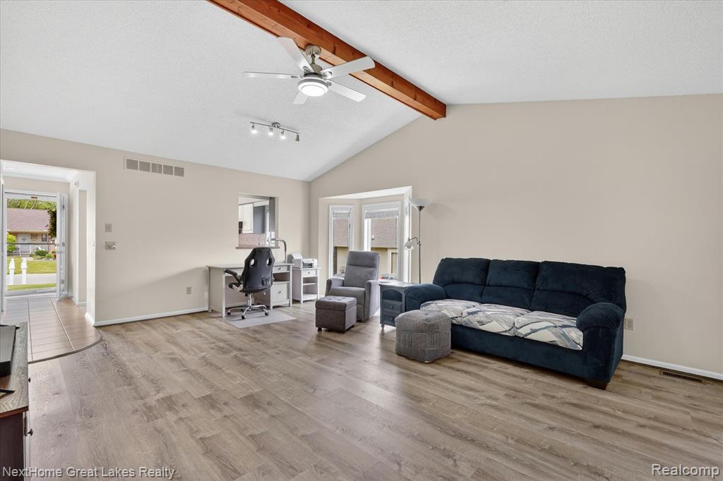 7475 Country Meadow Drive, Swartz Creek, MI 48473 — Photo 17