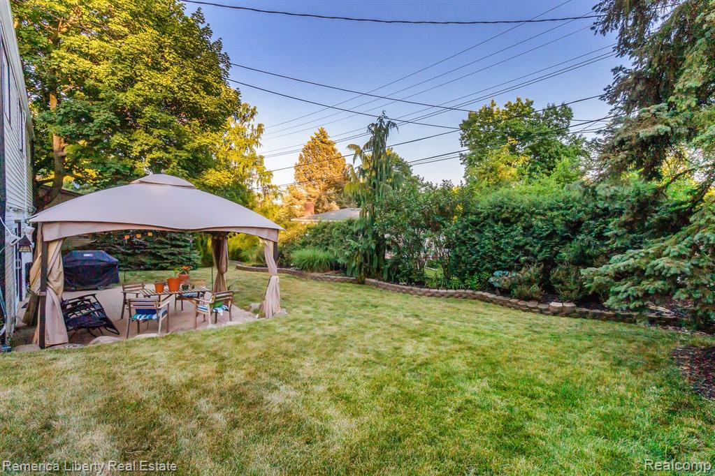 464 Welch Road, Northville, MI 48167 — Photo 3