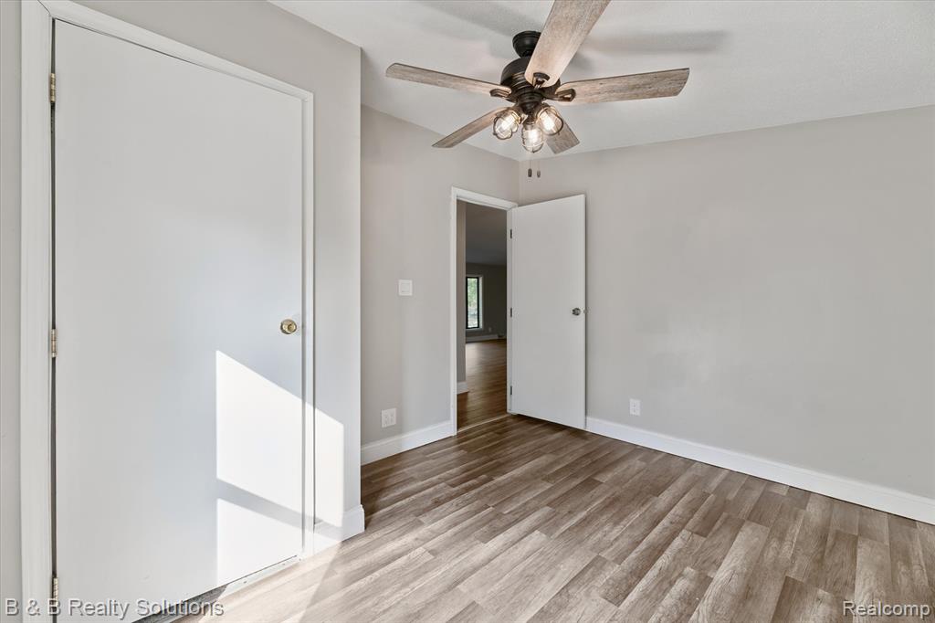 6692 JONES Road, North Branch, MI 48461 — Photo 17