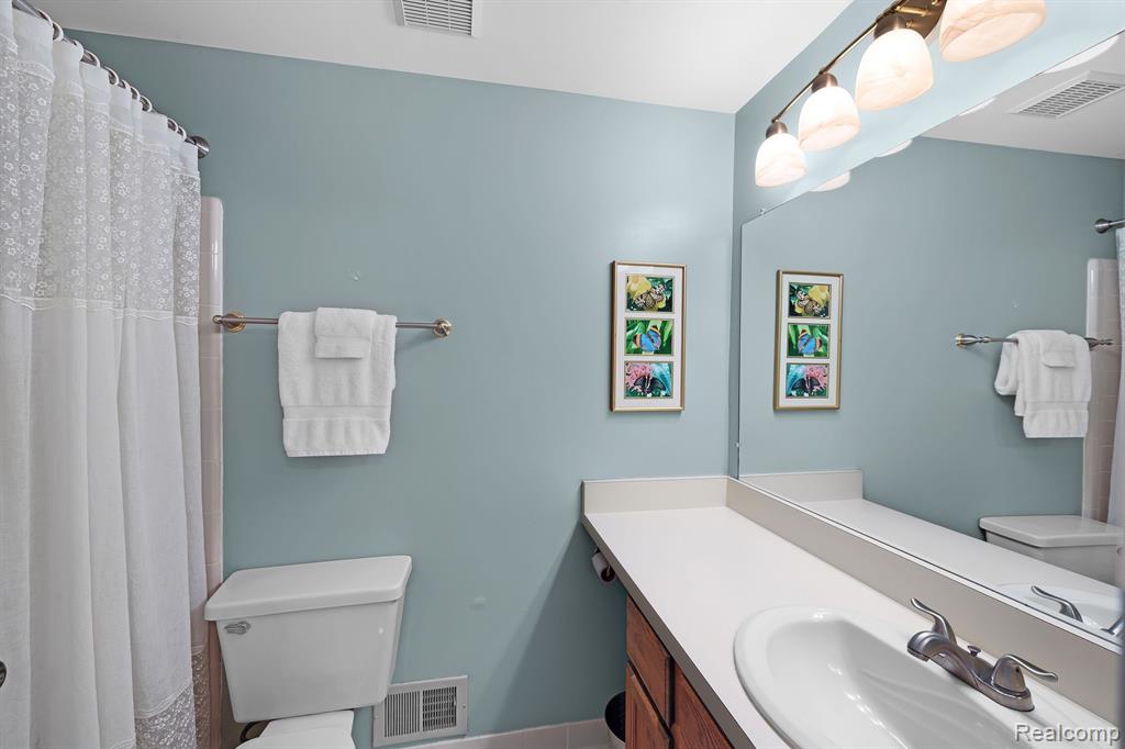 21226 W GLEN HAVEN Circle, Northville, MI 48167 — Photo 21