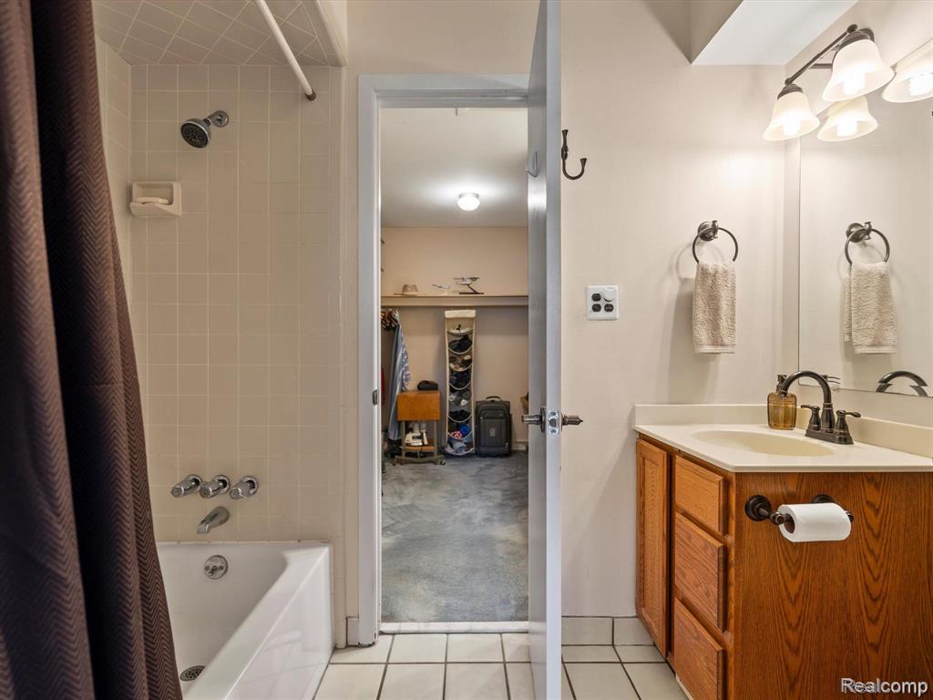 759 KIRTS Boulevard, Troy, MI 48084 — Photo 16