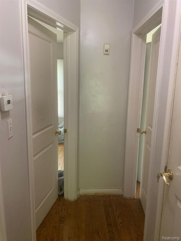 6110 GREENVIEW Avenue, Detroit, MI 48228 — Photo 10