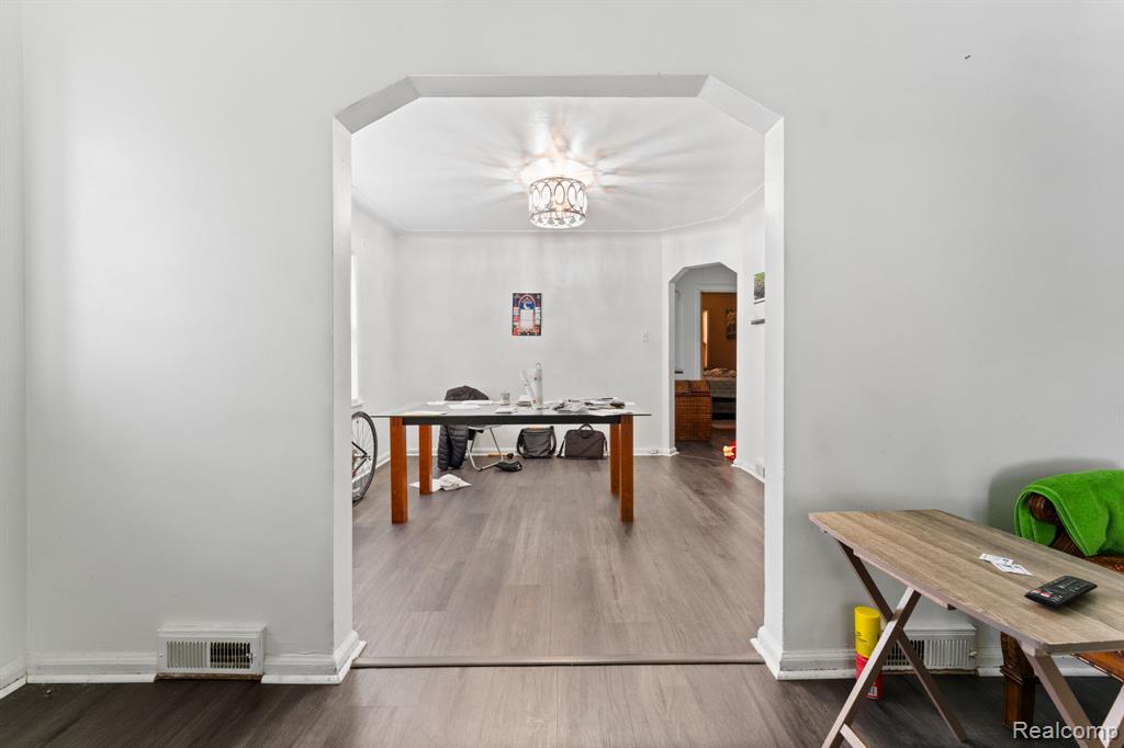 9230 Hartwell Street, Detroit, MI 48228 — Photo 4