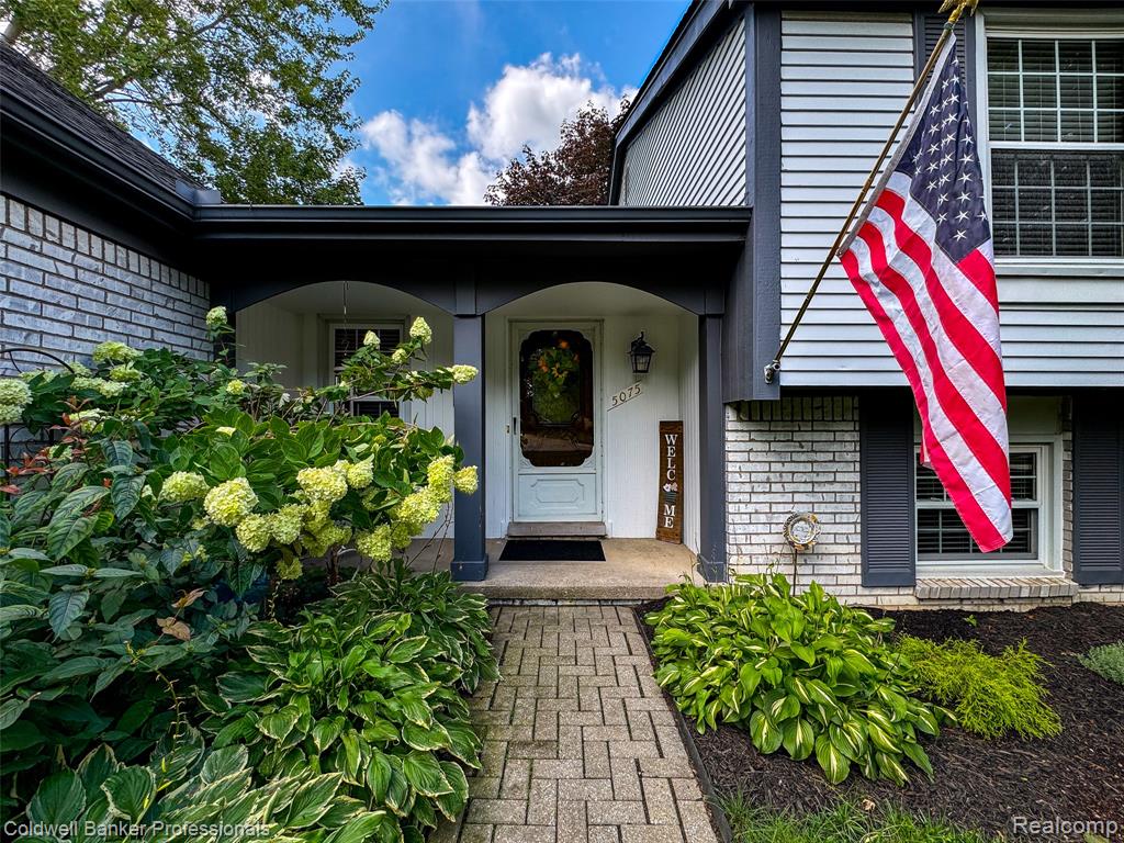 5075 Bayside Drive, Troy, MI 48098 — Photo 4