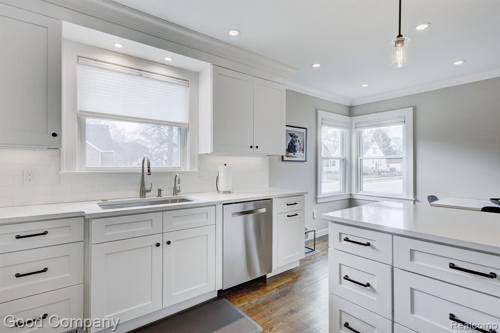 602 N Vermont Avenue, Royal Oak, MI 48067 — Photo 20