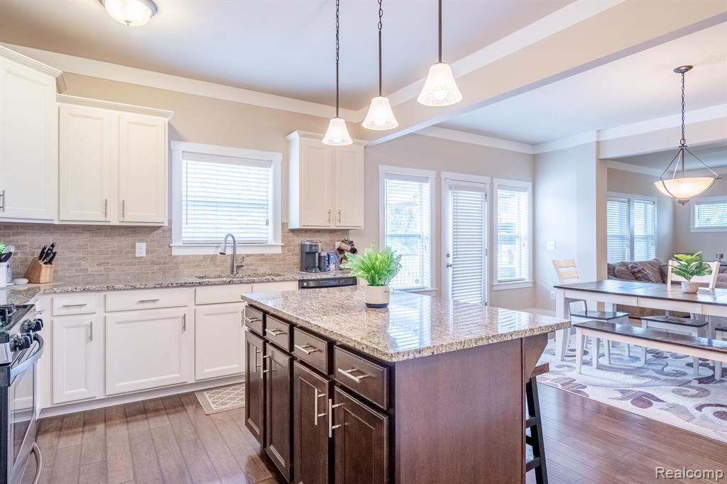 9595 NEUMANN Circle, Ypsilanti, MI 48197 — Photo 14