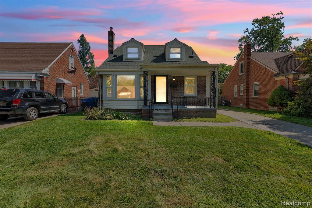 8128 Grayfield Street, Dearborn Heights, MI 48127 — Photo 2