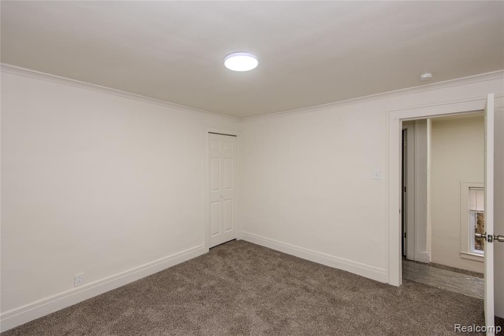 751 Dupont Street, Flint, MI 48504 — Photo 16