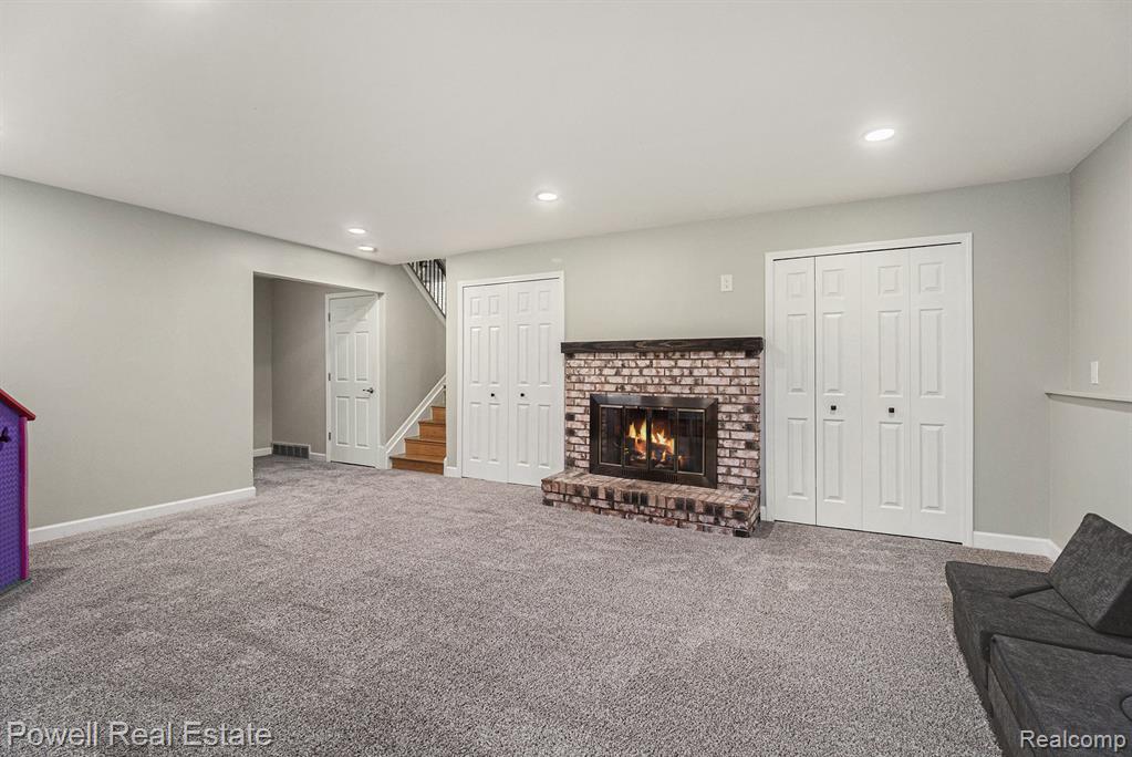 5957 Slate Drive E, Troy, MI 48085 — Photo 17