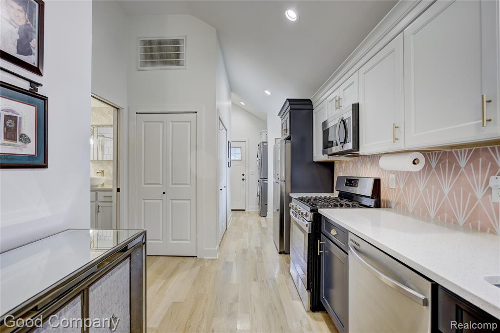 550 E Breckenridge Street, Ferndale, MI 48220 — Photo 4