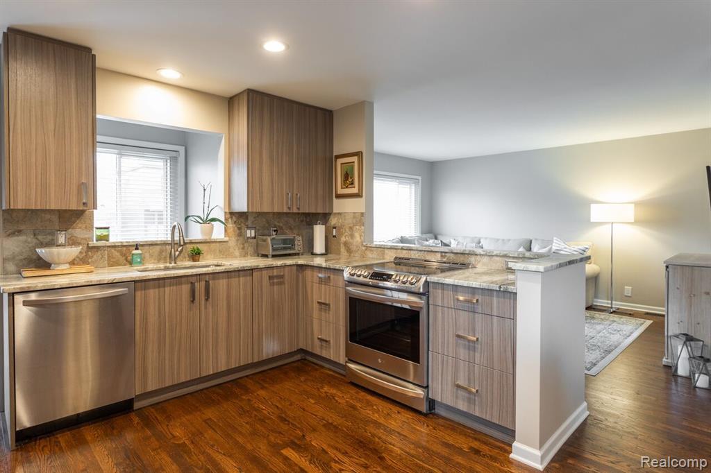 Photo 5