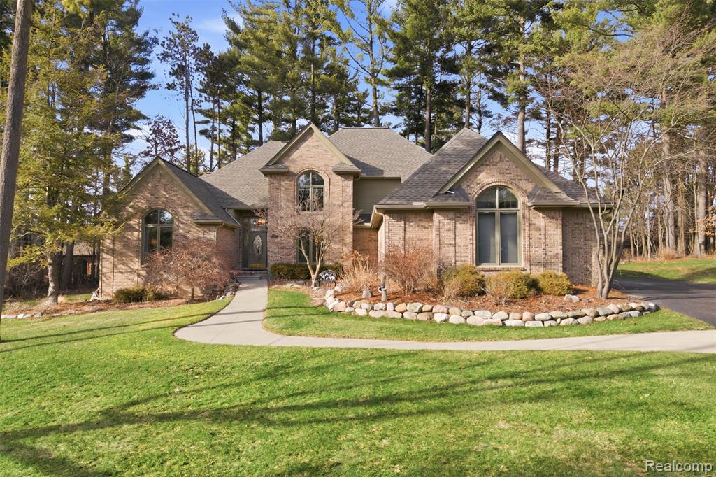 5306 Hidden Pines Court, Brighton, MI 48116 — front exterior