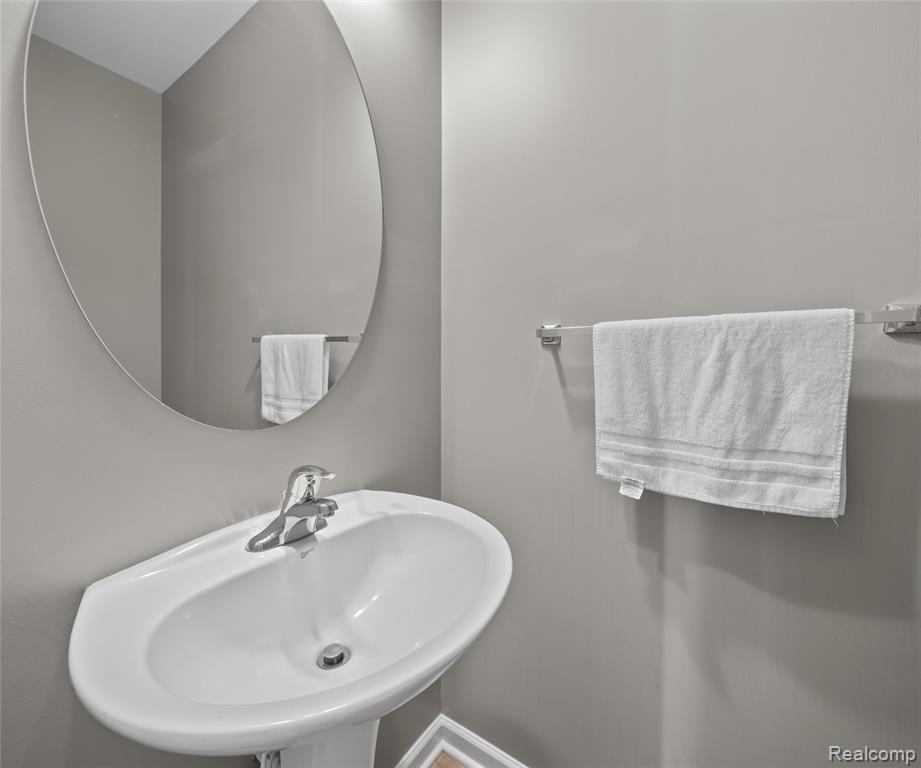 47624 Pembroke Drive, Canton, MI 48188 — Photo 13
