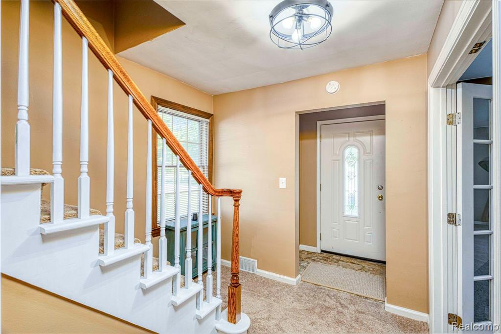 8125 MACKAY, Utica, MI 48317 — Photo 16