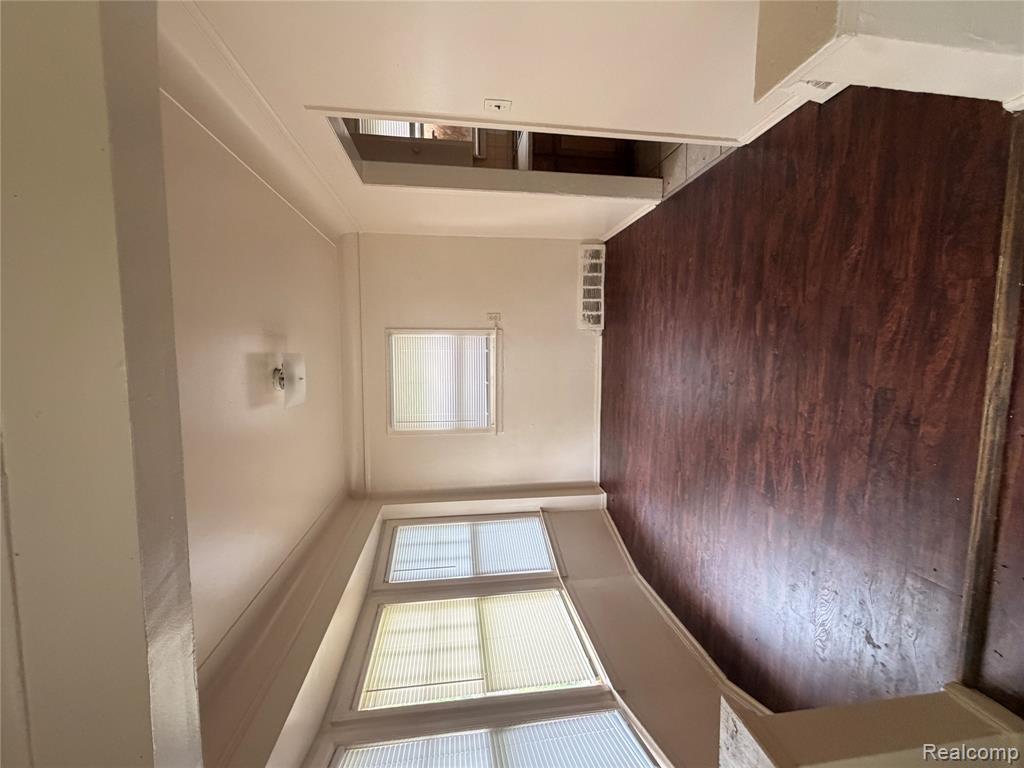9529 Auburn Street, Detroit, MI 48228 — Photo 3