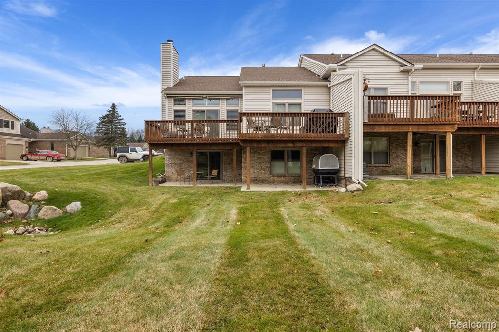 626 WOODSIDE Drive, 62, Milford, MI 48381 — Photo 4