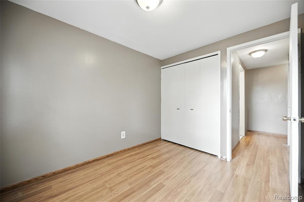 8924 Shawn Drive, Sterling Heights, MI 48312 — Photo 13