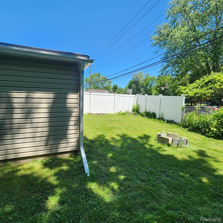 9481 WILLIAM Street, Taylor, MI — Photo 3