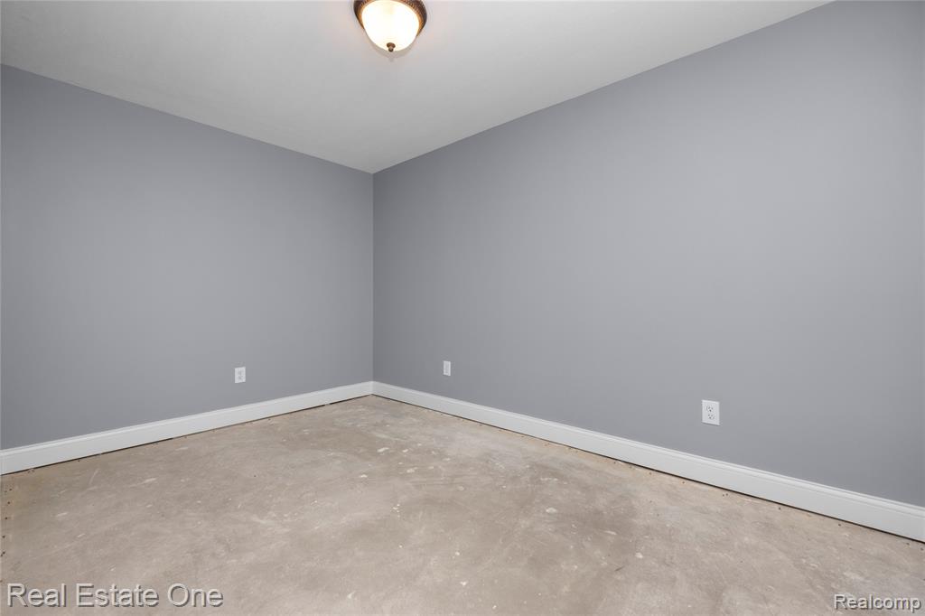 16222 Pine Lake Forest Court, Linden, MI 48451 — Photo 37